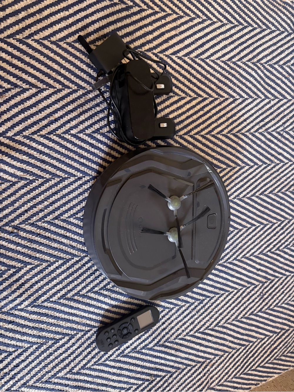 Robot Vacuum Base with Remote and Charger - Black